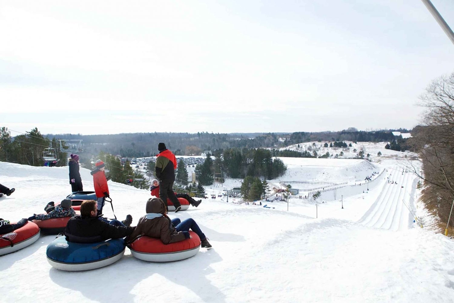 Toronto: Snow Tubing RV-Motorhome Tour