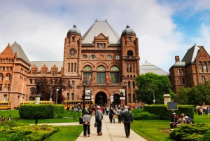 Toronto: University of Toronto Guided Walking Tour