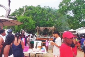 Tobago: Coral Reef Boat Tour with BBQ and Transfer
