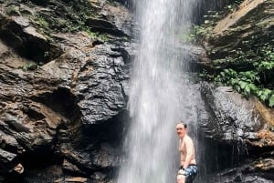 Trinidad: Avocat Waterfall and Maracas Bay Beach Tour