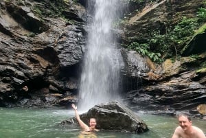 Trinidad: Avocat Waterfall and Maracas Bay Beach Tour