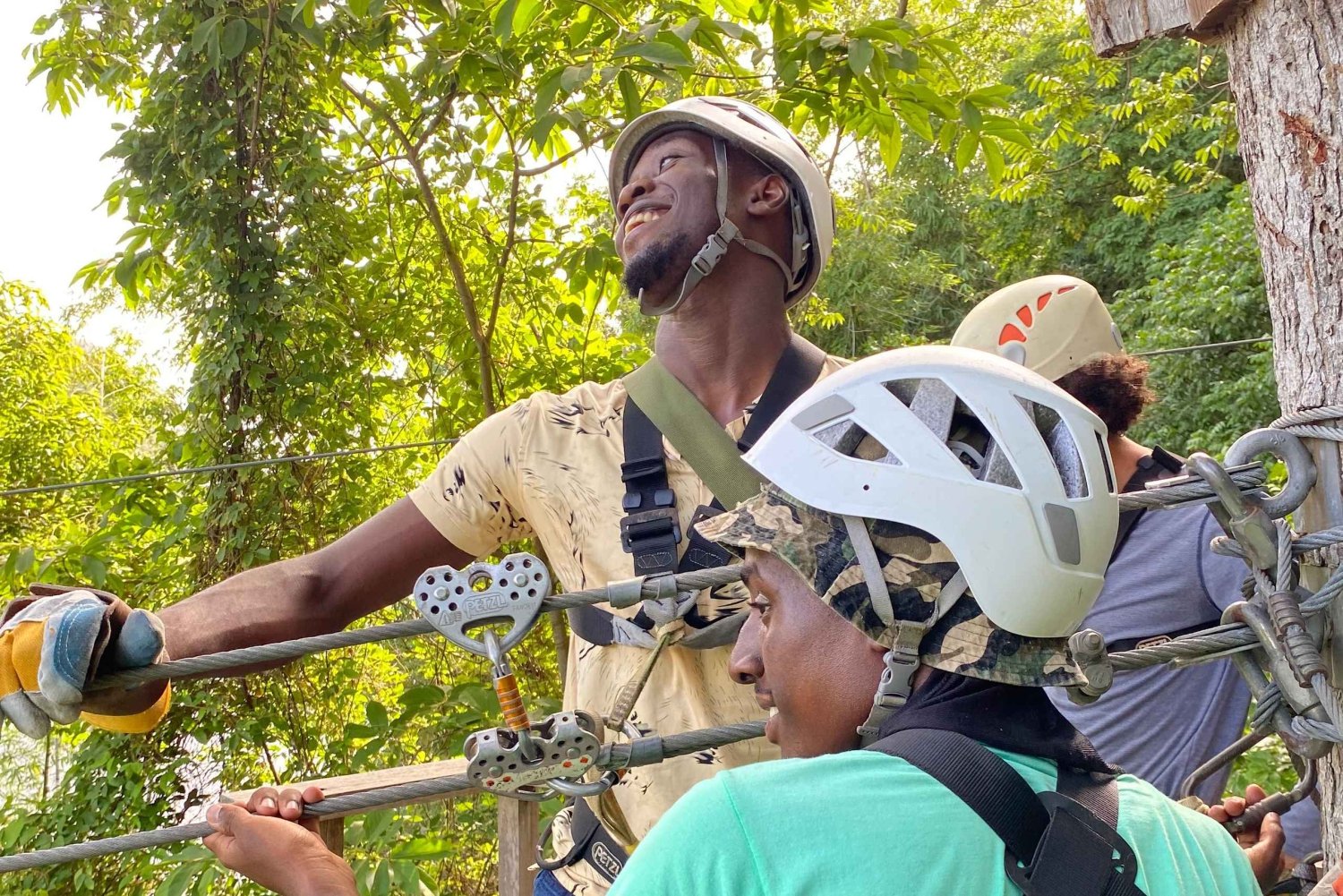 Trinidad: avventura con zip line, nuotata in spiaggia e trasferimenti