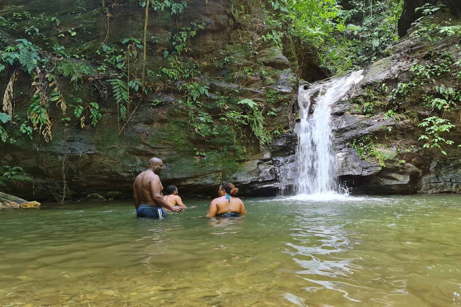 Trinidad: Zorro Waterfall Hike Experience