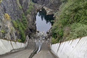 キャピラノ橋＋グラウス山＋スタンレー公園＋ダム＋湖＋孵化場／車／9ヶ所