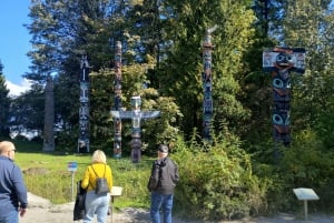 キャピラノ橋＋グラウス山＋スタンレー公園＋ダム＋湖＋孵化場／車／9ヶ所