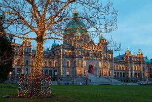 Depuis Vancouver : visite de Victoria et des Jardins Butchart en période festive