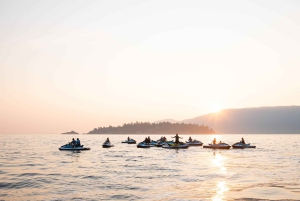 Jetski Bowen Islandille, sis. olutta, viiniä, kahvia tai jäätelöä.