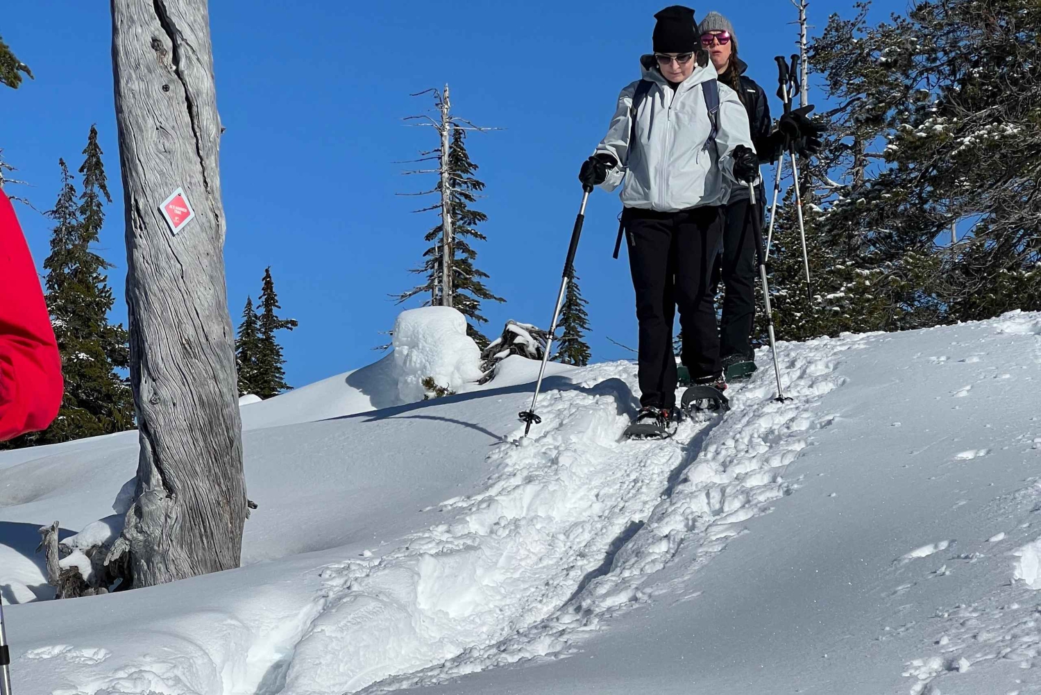Snowshoeing på toppen av havet til himmelen gondol