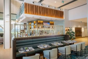 Vancouver Airport: Plaza Premium First Airport Lounges