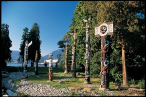 Vancouver City day tour: Granville Island & Stanley Park