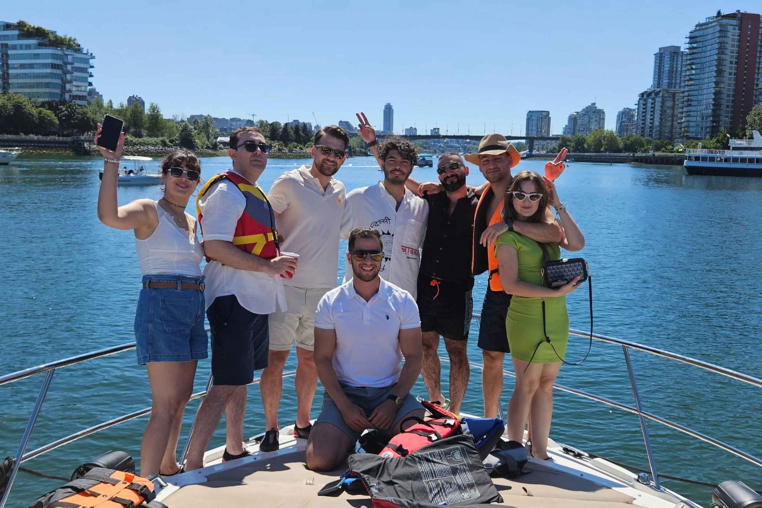 Vancouver: City Highlights Tour with Capilano Bridge