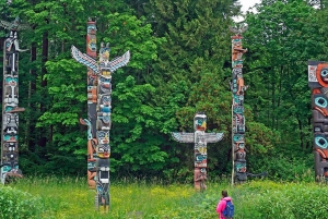 Vancouver: City Highlights Tour with Capilano Bridge