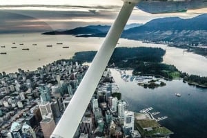 Vancouver: schilderachtige vlucht met een watervliegtuig boven de skyline van de stad