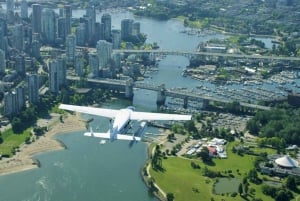 Vancouver: schilderachtige vlucht met een watervliegtuig boven de skyline van de stad