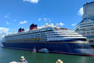 バンクーバー市内ツアー、CAR、グランドビル・アイランド、クイーン・エリザベス/チャイナタウン