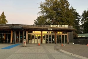 Vancouver: City Tour with Food Tasting and Pickup