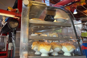 Vancouver: City Tour with Food Tasting and Pickup