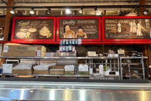 Vancouver: City Tour with Food Tasting and Pickup