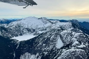 Vancouver: Coastal Mountain Scenic Flight Experience