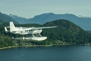 Vancouver: Coastal Mountain Scenic Flight Experience