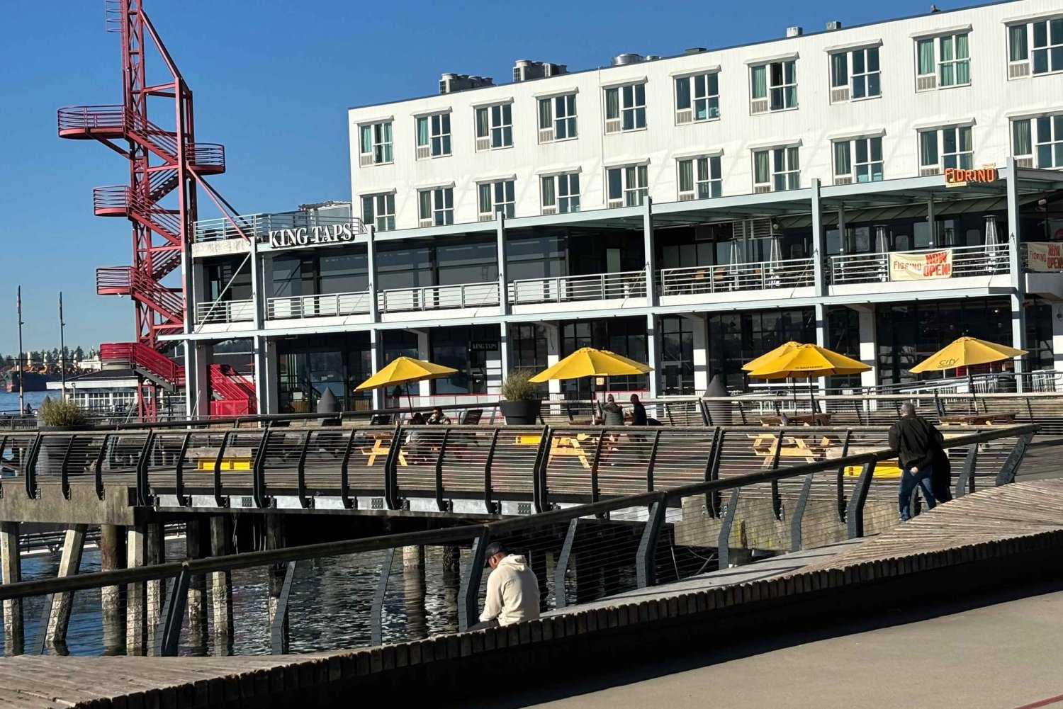 Vancouver: Deep Cove, Lynn Canyon & Quay Market Tour