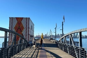 Vancouver: Deep Cove, Lynn Canyon & Quay Market Tour