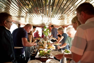 Vancouver : Croisière en soirée avec dîner buffet