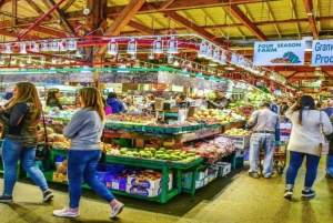 Vancouver: Granville Island Small Group Food Walking Tour