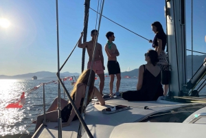 Vancouver: Mosquito Creek and English Bay Sailboat Cruise