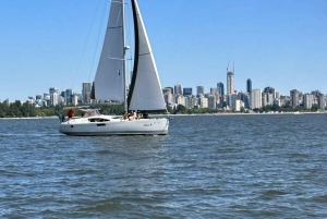 Vancouver: Mosquito Creek and English Bay Sailboat Cruise