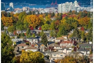 バンクーバー：人類学博物館とバンデューセン庭園ツアーをご案内いたします