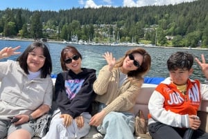 Vancouver: Private Granite Falls Boat Tour