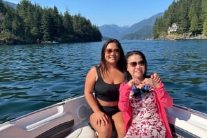 Vancouver: Private Granite Falls Boat Tour