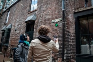 Vancouver: Self-Guided Smartphone Walking Tour of Gastown