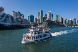 Vancouver: Sightseeing Cruise with Lunch Box Included