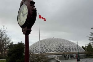 Kaupunkikierros + auto + Grandville Island + Queen Elizabeth / China T