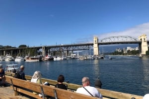 Kaupunkikierros + auto + Grandville Island + Queen Elizabeth / China T