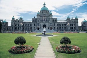 Victoria & Butchart Gardens Tour with Gulf Islands Cruise