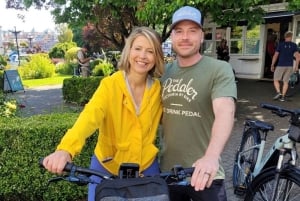 Victorian kaupungin kohokohdat Pyöräretki - Castle Hoods & Legends (Linnan huput ja legendat)