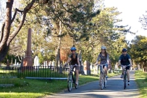 Victorian kaupungin kohokohdat Pyöräretki - Castle Hoods & Legends (Linnan huput ja legendat)