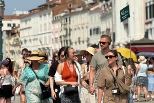 2 Days in Venice: Basilica, Doge, Murano & Burano + Gondola