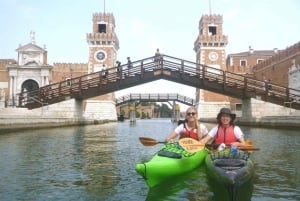 Venice: Hidden Canal Gems Kayak Tour with Certified Guide