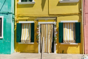 Boat Trip: Glimpse of Murano, Torcello & Burano Islands