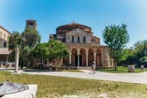 Boat Trip: Glimpse of Murano, Torcello & Burano Islands