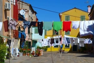 Burano: Spaziergang durch die geheimen Ecken von Burano mit einer Buranella-Führerin
