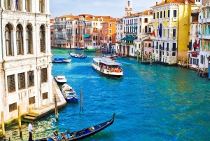 Explore Rialto, Bovolo & More: Walk & Gondola Ride