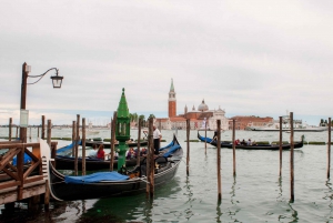 Classic Venice: 2-Hour Walking Tour with Basilica Entry