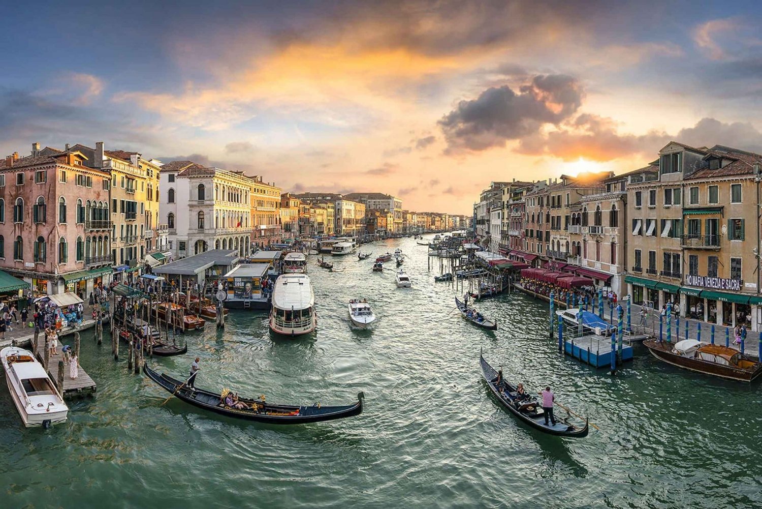 Scoprire Venezia: Tour mattutino a piedi e in gondola