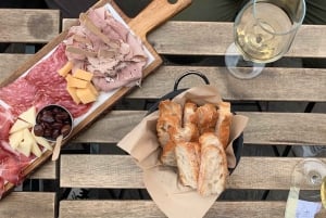 Evening in Venice with a local: food and wine tasting tour