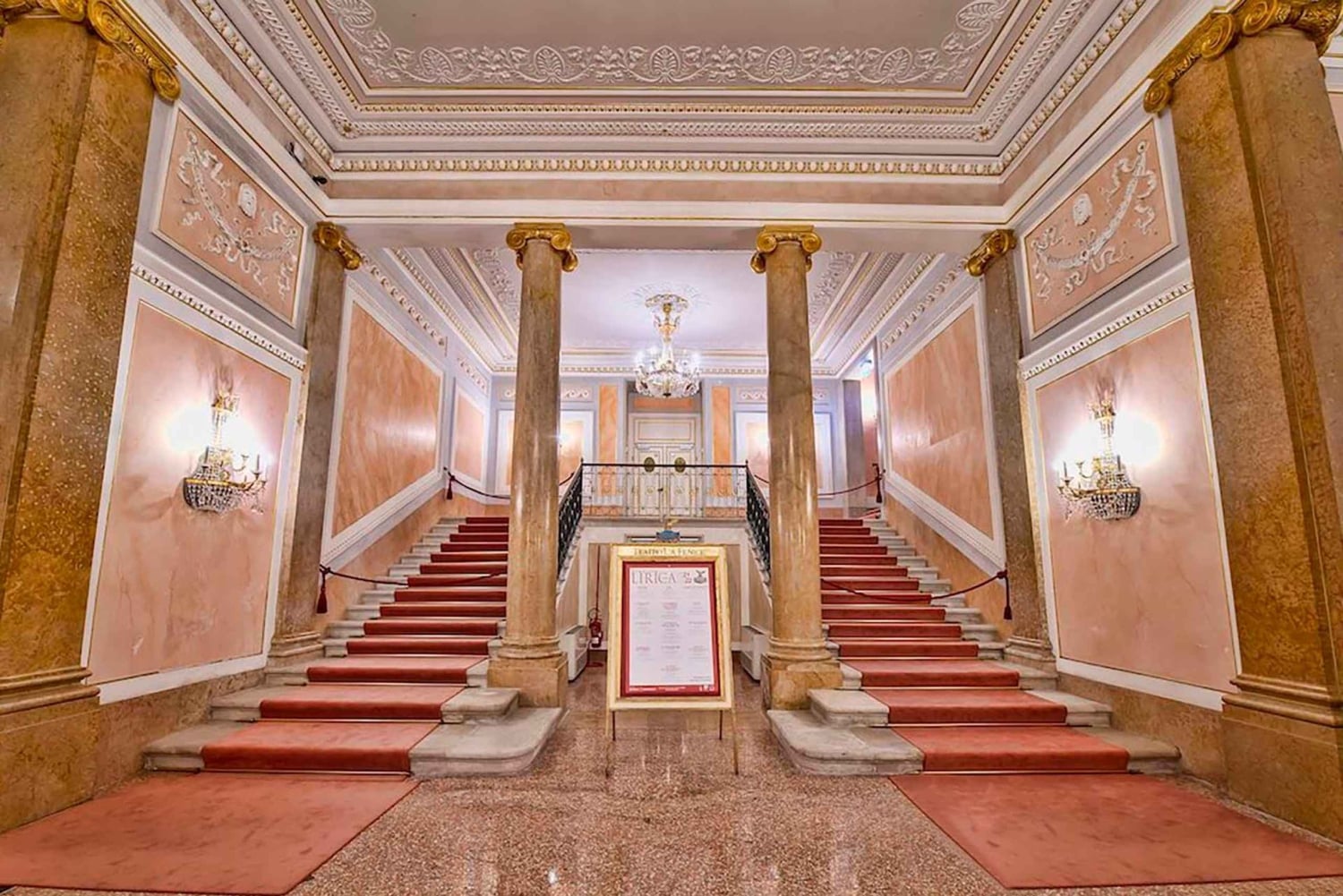 Explora La Fenice: Óperas icónicas y obras maestras modernas